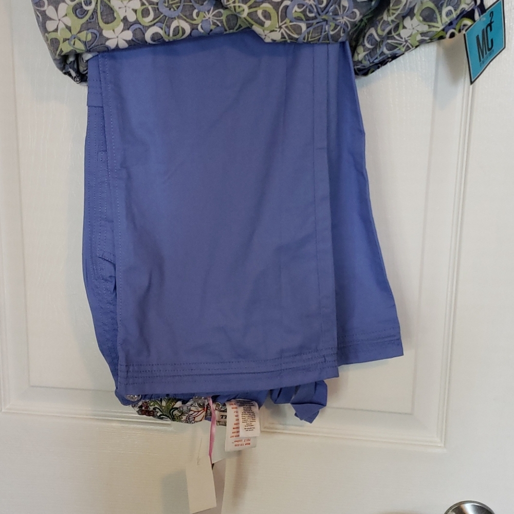 Koi/MC2 scrub set - Picture 3 of 4